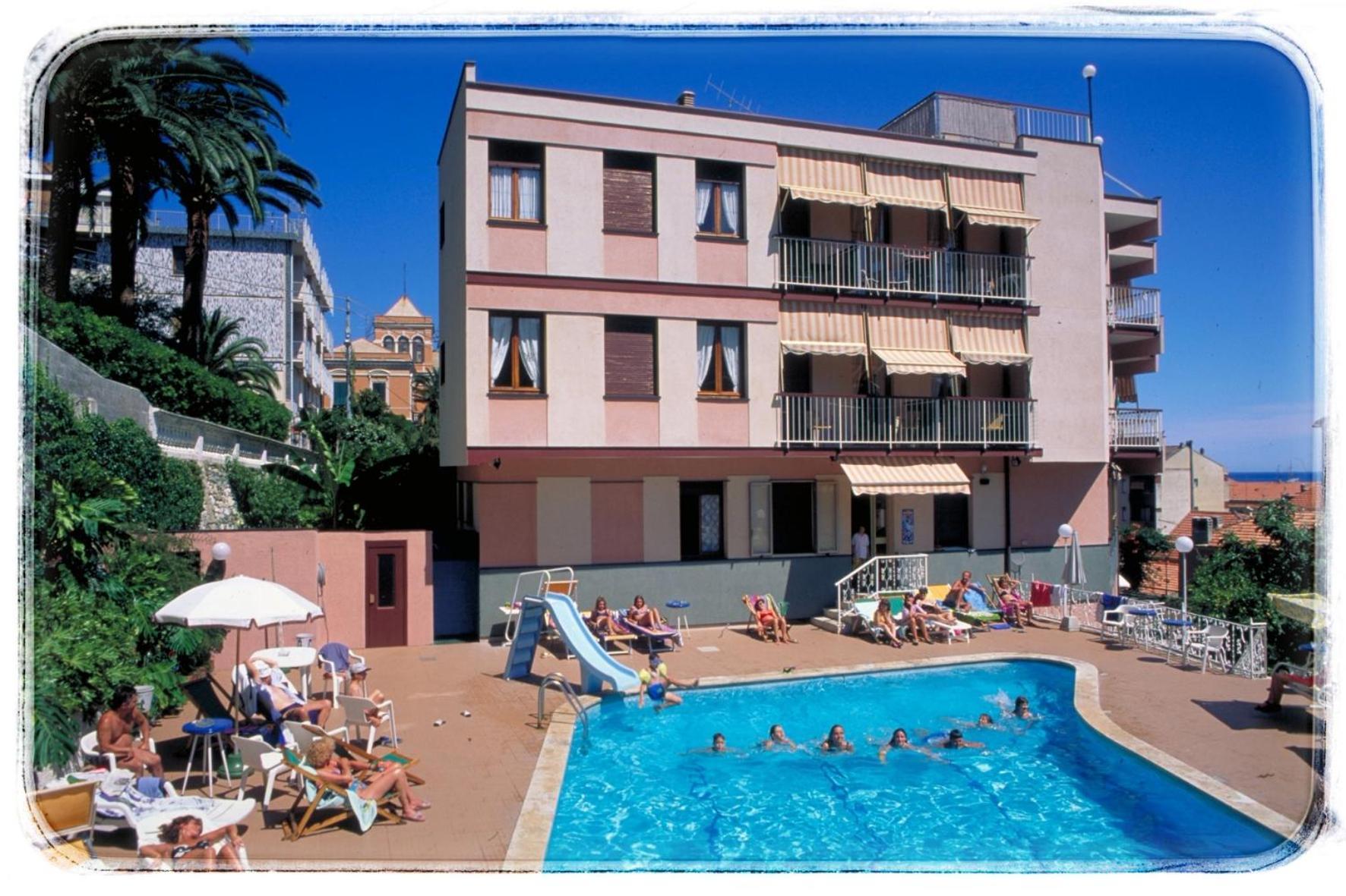 Residence Olivotti Finale Ligure Eksteriør bilde